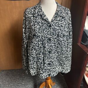 Jones New York signature woman stretch 2X Blk/ white jacket- like new